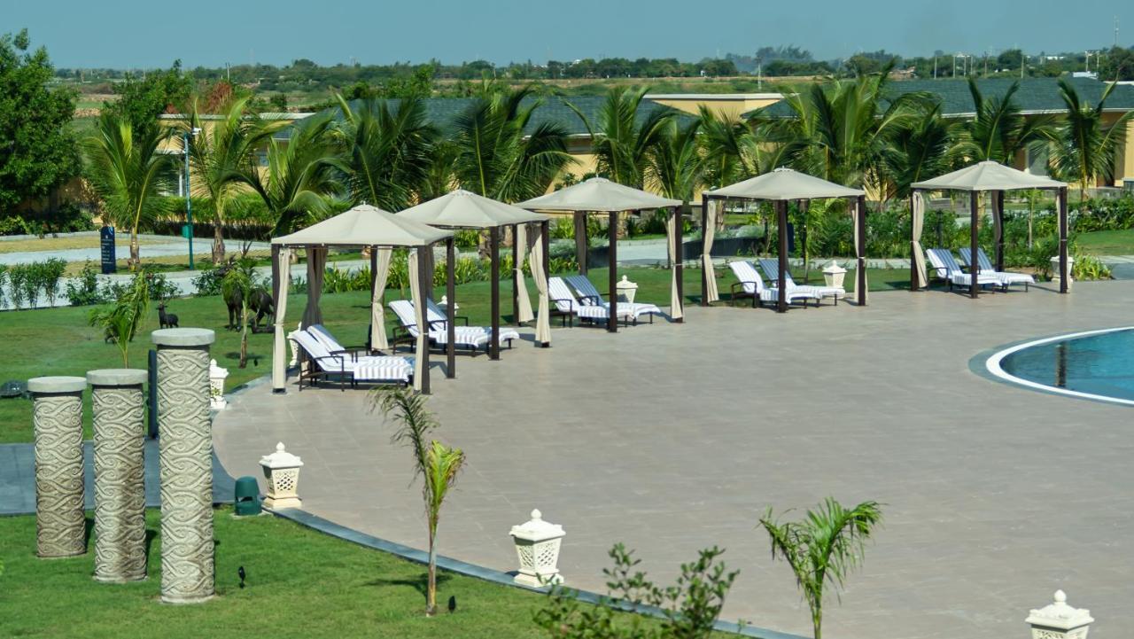 Hawthorn Suites By Wyndham Dwarka Экстерьер фото