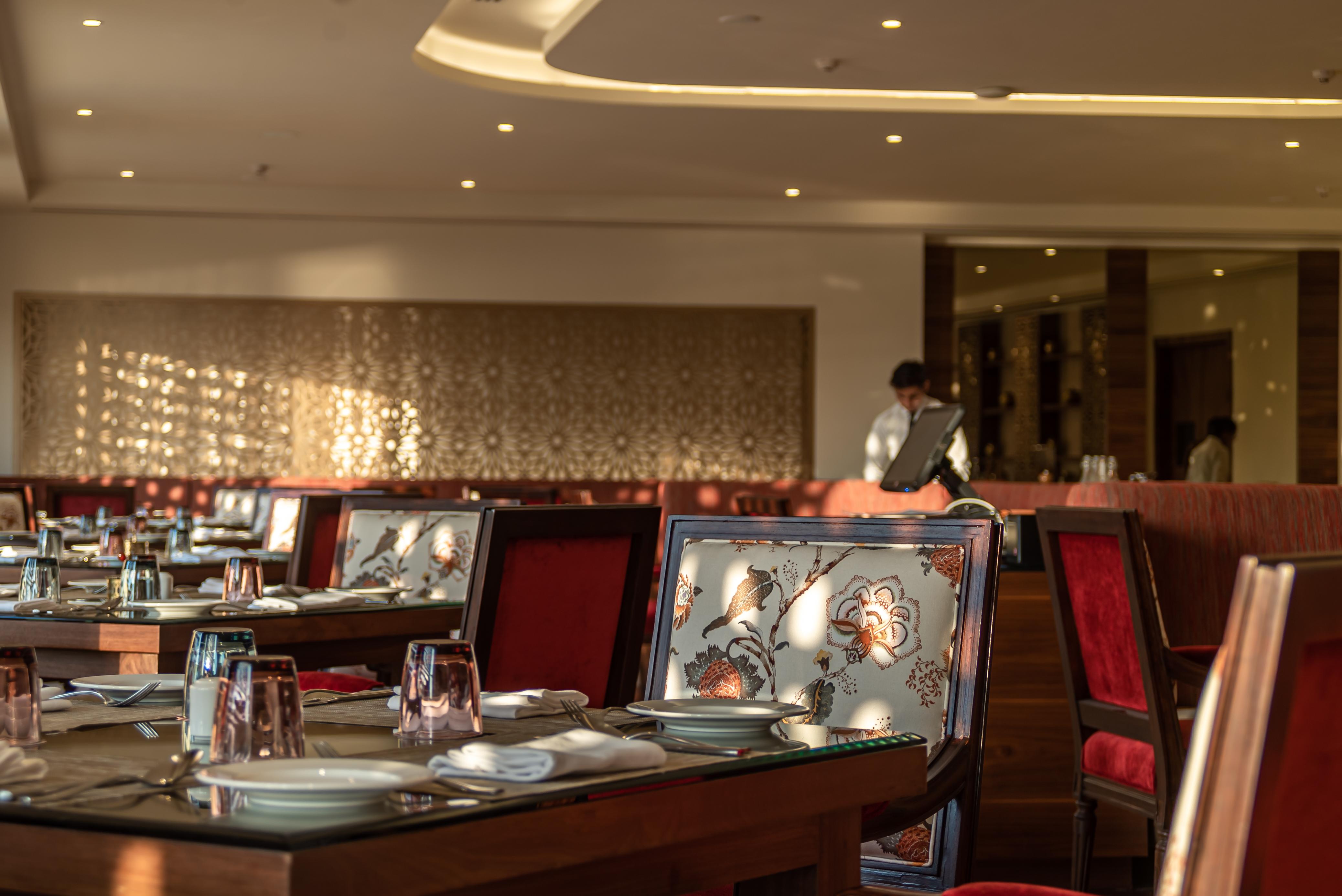 Hawthorn Suites By Wyndham Dwarka Экстерьер фото